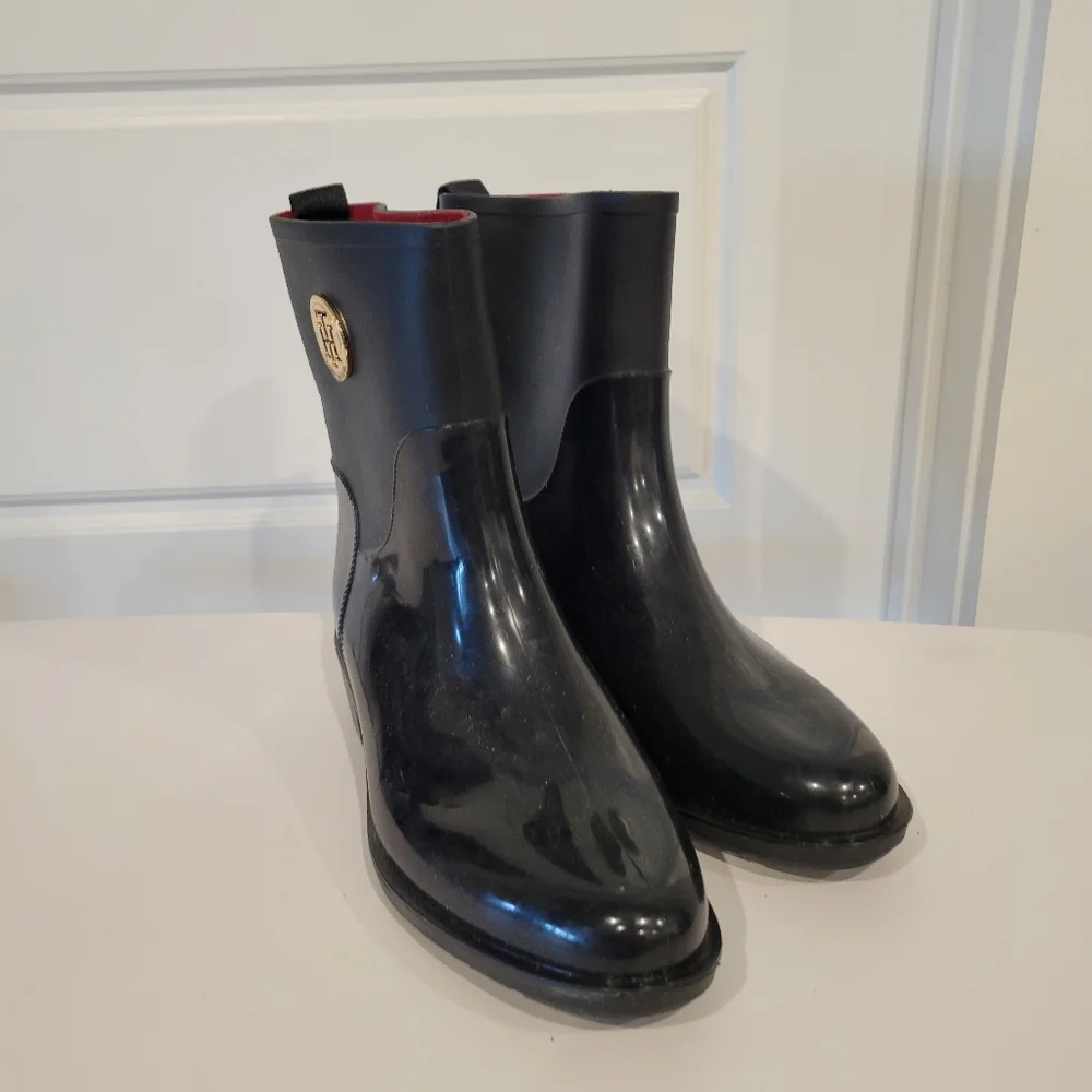 Tommy Hilfiger brand new